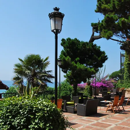 Rigat Park & Hotel