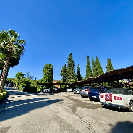Rigat Park & Hotel