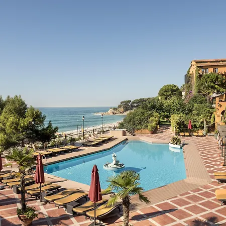 ホテル Rigat Park & 5*